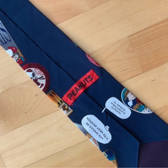 Cute and Original Peanuts tie for men excellent - Picture 3 of 3